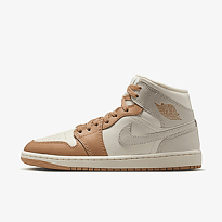 Кроссовки WMNS AIR JORDAN 1 MID