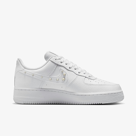 Кроссовки NIKE WMNS AIR FORCE 1 07