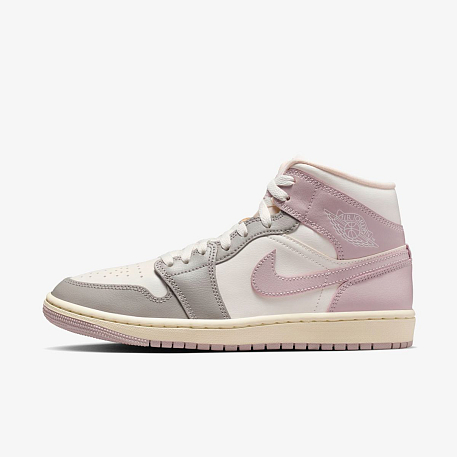 Кроссовки WMNS AIR JORDAN 1 MID
