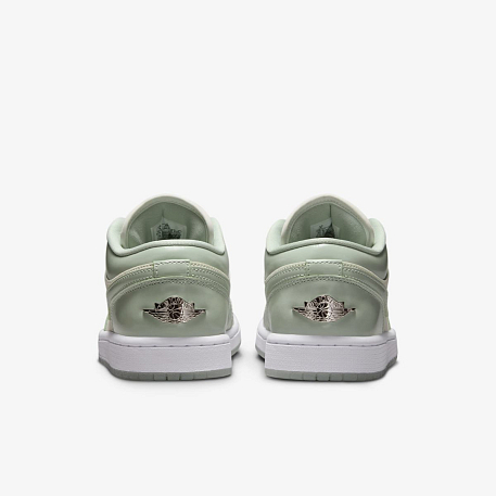 Кроссовки WMNS AIR JORDAN 1 LOW SE