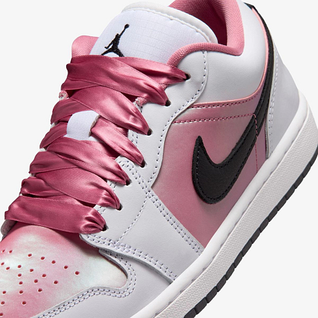 Кроссовки JORDAN WMNS AIR JORDAN 1 LOW SE
