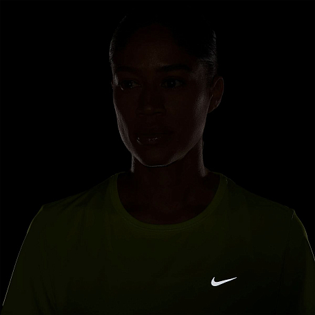 Футболка NIKE W NK TEMPO DF SS TOP