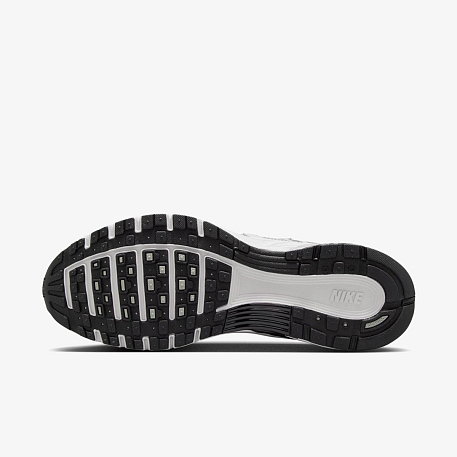 Кроссовки NIKE P-6000