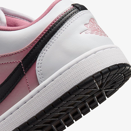 Кроссовки JORDAN WMNS AIR JORDAN 1 LOW SE