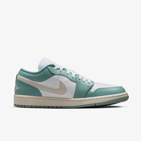 Кроссовки WMNS AIR JORDAN 1 LOW