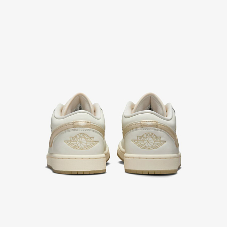 Кроссовки WMNS AIR JORDAN 1 LOW SE