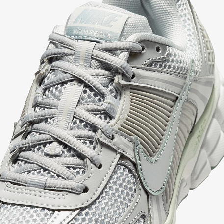 Кроссовки NIKE W ZOOM VOMERO 5