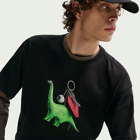 Футболка NIKE U NK SB TEE LSE DINO KEYCHAIN