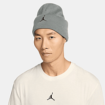 Шапка JORDAN U J PEAK BEANIE SATN LINED ESS