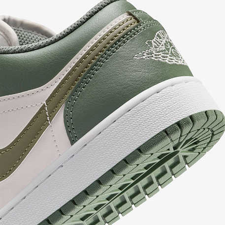 Кроссовки AIR JORDAN 1 LOW (GS)