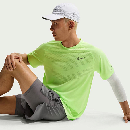 Футболка NIKE M NK DFADV STRIDE SS TOP
