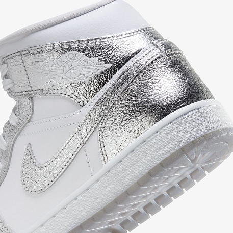 Кроссовки JORDAN WMNS AIR JORDAN 1 MID SE