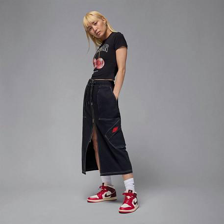 Кроссовки WMNS AIR JORDAN 1 MID