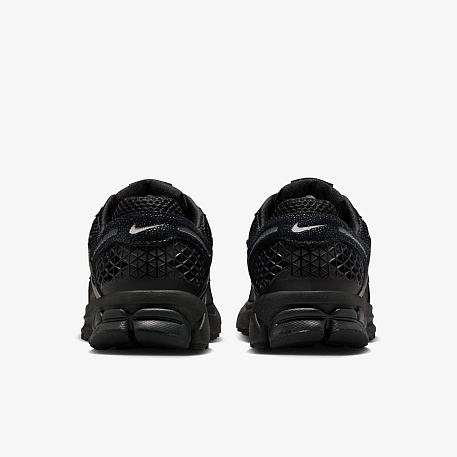 Кроссовки NIKE W ZOOM VOMERO 5