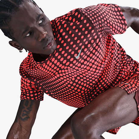 Футболка NIKE M NK DF MILER PRNT/MAT EXT