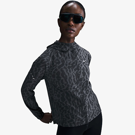 Ветровка NIKE W NK SWIFT NVLT DF JKT