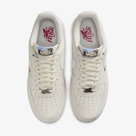 Кроссовки NIKE AIR FORCE 1 07