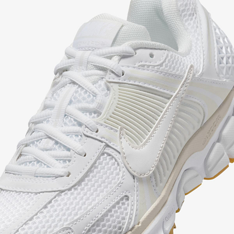 Кроссовки NIKE W ZOOM VOMERO 5