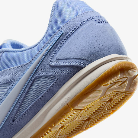 Кроссовки NIKE GATO