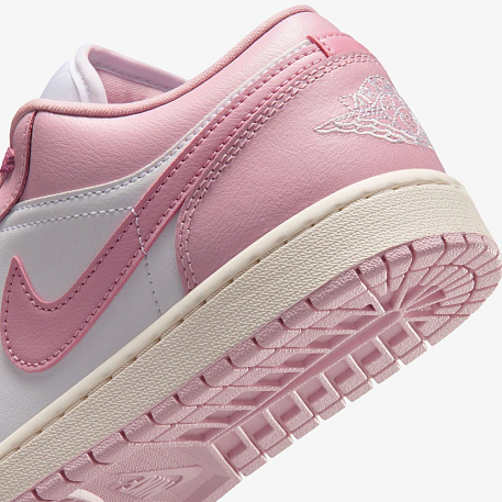 Кроссовки JORDAN WMNS AIR JORDAN 1 LOW