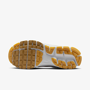 Кроссовки NIKE W ZOOM VOMERO 5