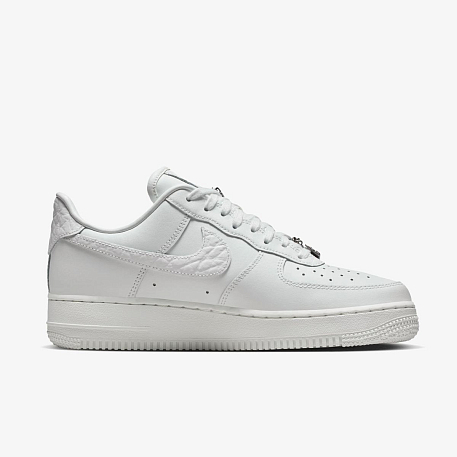 Кроссовки NIKE W AIR FORCE 1 07 LO