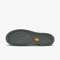 Кроссовки NIKE AIR FORCE 1 07 LX VIBRAM
