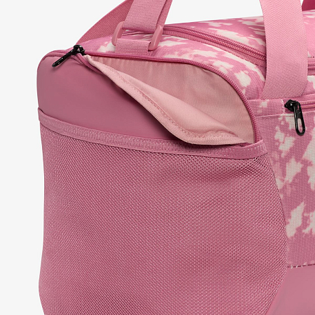 СУМКА NIKE NK BRSLA S DUFF - 9.5 AOP SP25