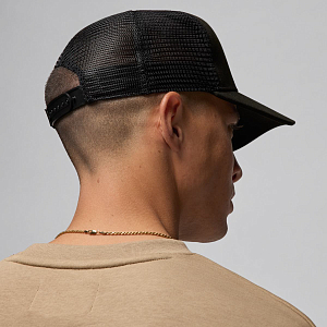 кепка JORDAN JAN METAL JUMPMAN TRUCKER