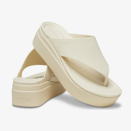 Тапочки Crocs Brooklyn Flip Bone