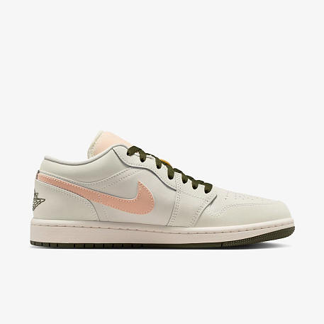 Кроссовки JORDAN WMNS AIR JORDAN 1 LOW