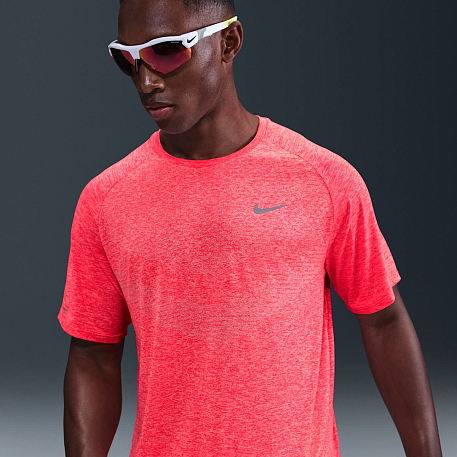 Футболка NIKE M NK DFADV STRIDE SS TOP