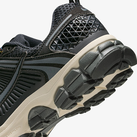 Кроссовки NIKE VOMERO 5 EE (GS)