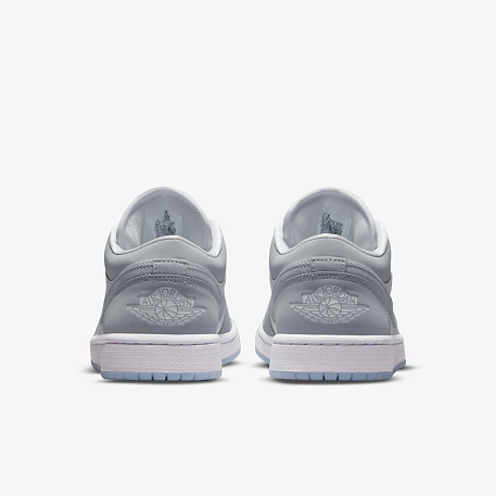 Кроссовки JORDAN WMNS AIR JORDAN 1 LOW
