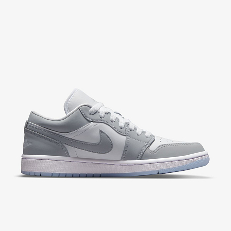 Кроссовки JORDAN WMNS AIR JORDAN 1 LOW