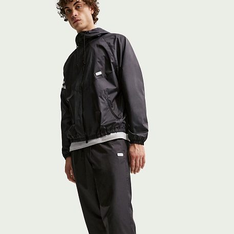 Брюки NIKE M NK WR GFX WVN PANT