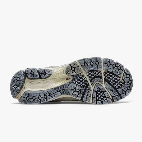 Кроссовки New Balance 2002