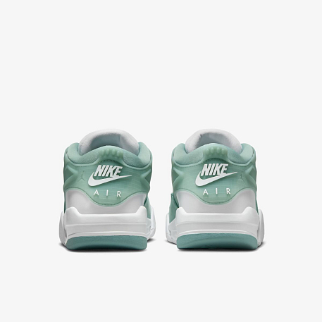 Кроссовки WMNS AIR JORDAN 4 RM