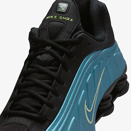 Кроссовки NIKE SHOX R4