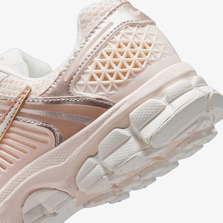 Кроссовки NIKE VOMERO 5 (GS)