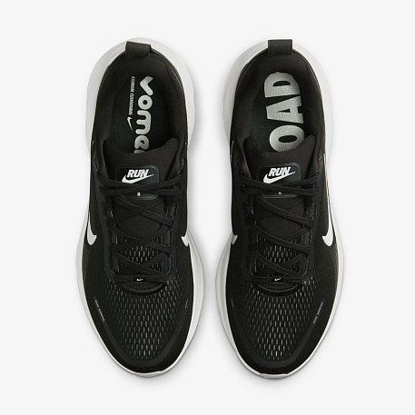 Кроссовки NIKE VOMERO 18