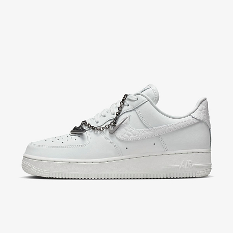 Кроссовки NIKE W AIR FORCE 1 07 LO