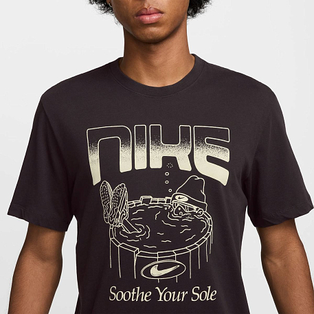 Футболка NIKE U NSW TEE OC FB GFX BRNDRD