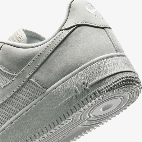 Кроссовки NIKE AIR FORCE 1 07 LV8