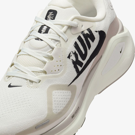 Кроссовки NIKE STRUCTURE 26 RUN