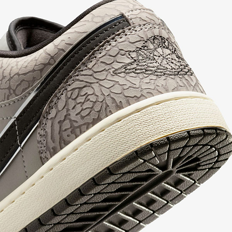 Кроссовки JORDAN AIR JORDAN 1 LOW SE V2