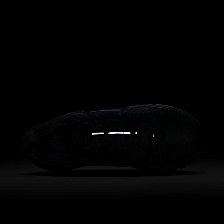 Кроссовки NIKE ZOOM VOMERO 5