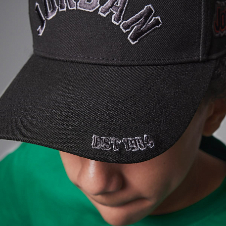 Кепка JAN JORDAN SIGNATURE CURVEBRIM / JAN JORDAN SIGNATURE CURVEB