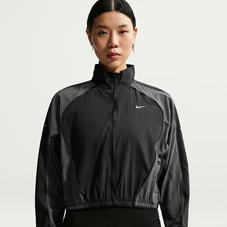 Ветровка NIKE W NK SWIFT UV RPL JKT NV