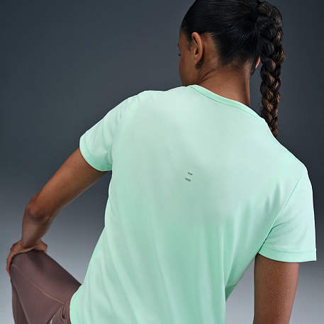 Футболка NIKE W NK TEMPO DF SS TOP